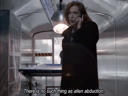 agent-mulder-and-agent-scully-there-is-no-such-thing-as-alien-abduction