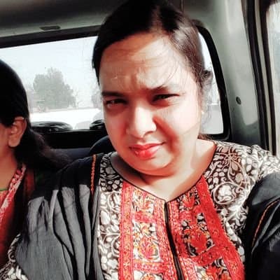 Ayesha Ambreen—Right Solutions